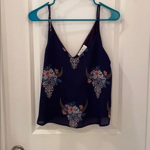 Boutique bullhead cropped tank